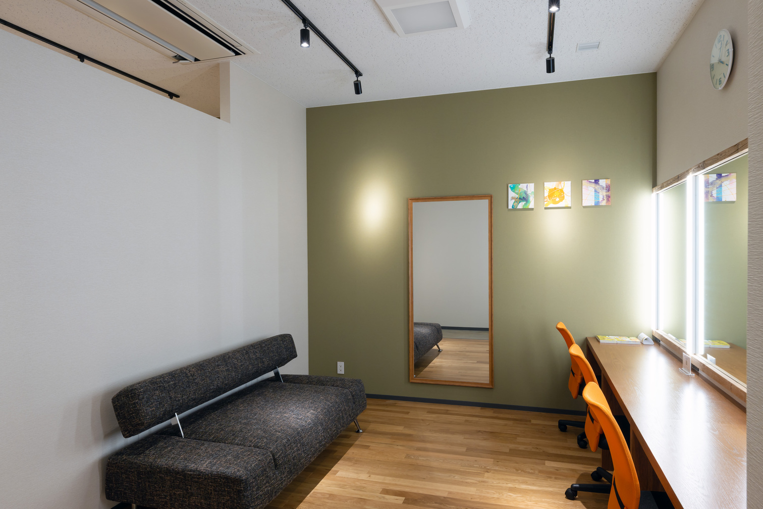 楽屋 1A